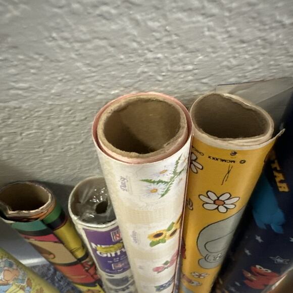 Lot Of Vintage Rolls Of Wrapping Paper 13 Count - Picture 6 of 7